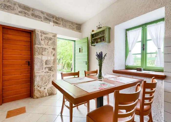 Stone House Adrian Holiday home *