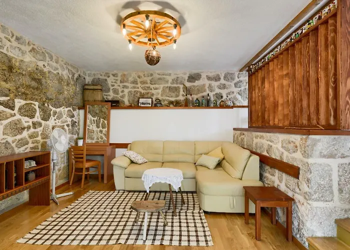 Stone House Adrian * Tribanj-Kruscica