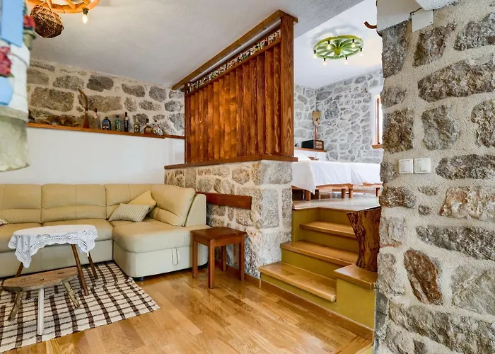 Stone House Adrian * Tribanj-Kruscica