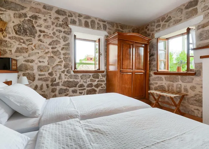 Stone House Adrian Holiday home