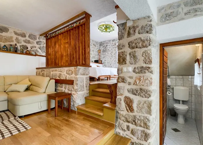 Stone House Adrian * Tribanj-Kruscica