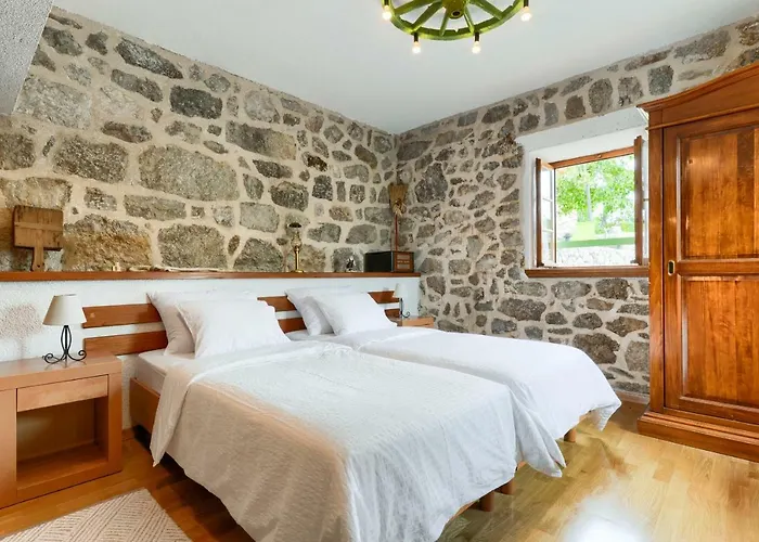 Stone House Adrian Holiday home