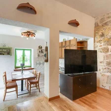 Stone House Adrian Holiday home *