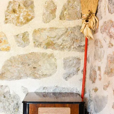 Ferienhaus Stone House Adrian *